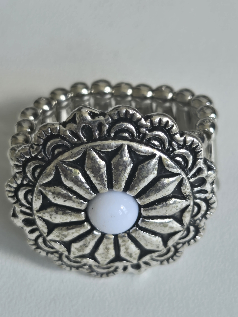Ring - Picture 2 of 6